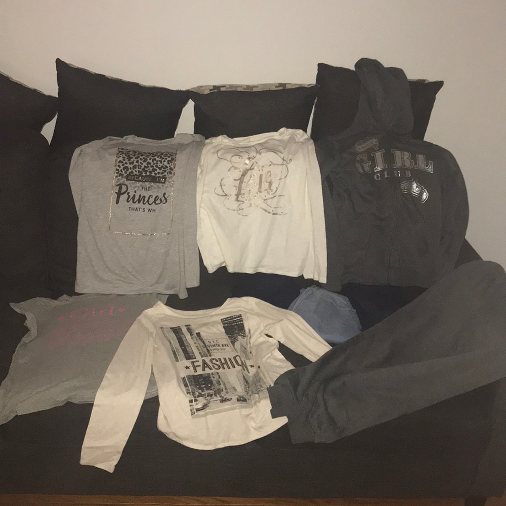 3 pairs of Jean Jeggings, 4 shirts and Sweatsuit